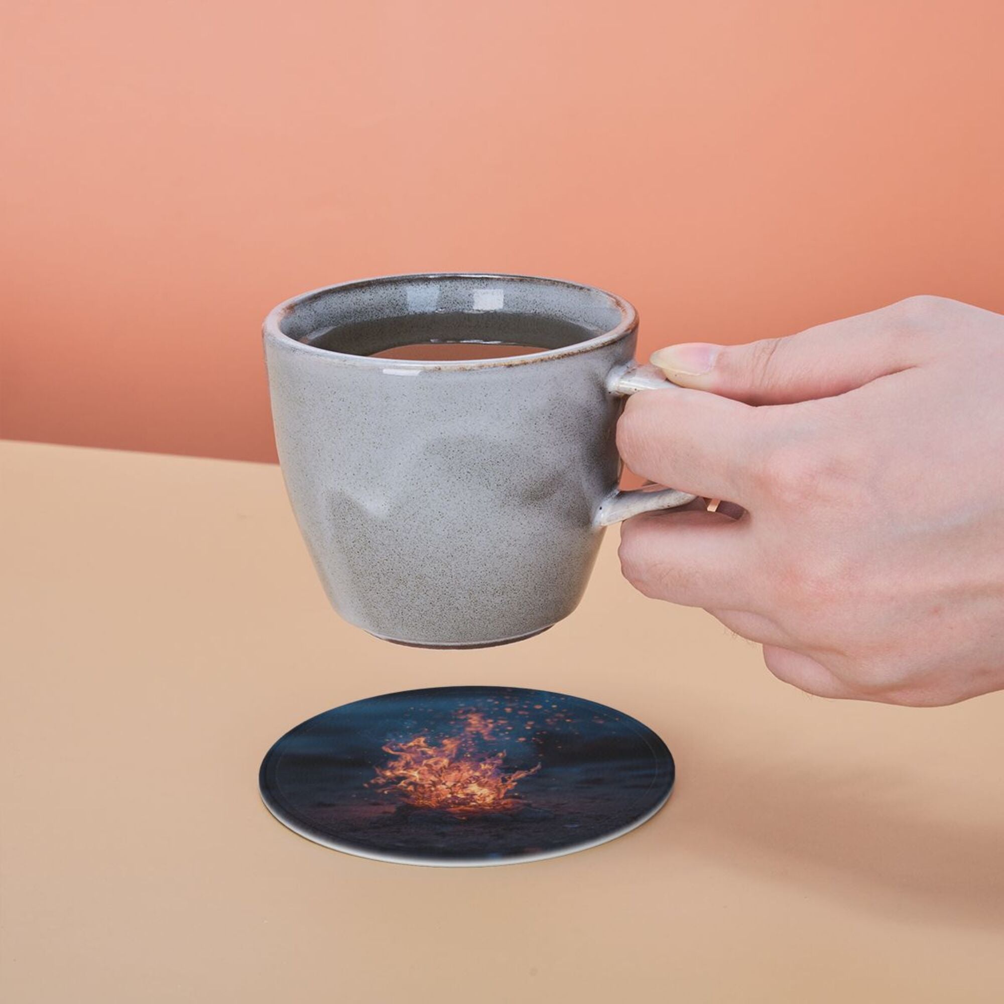 6 - Pack Round Leather Coasters: Campfire Pattern, Exquisite Storage, Protecting the Desktop