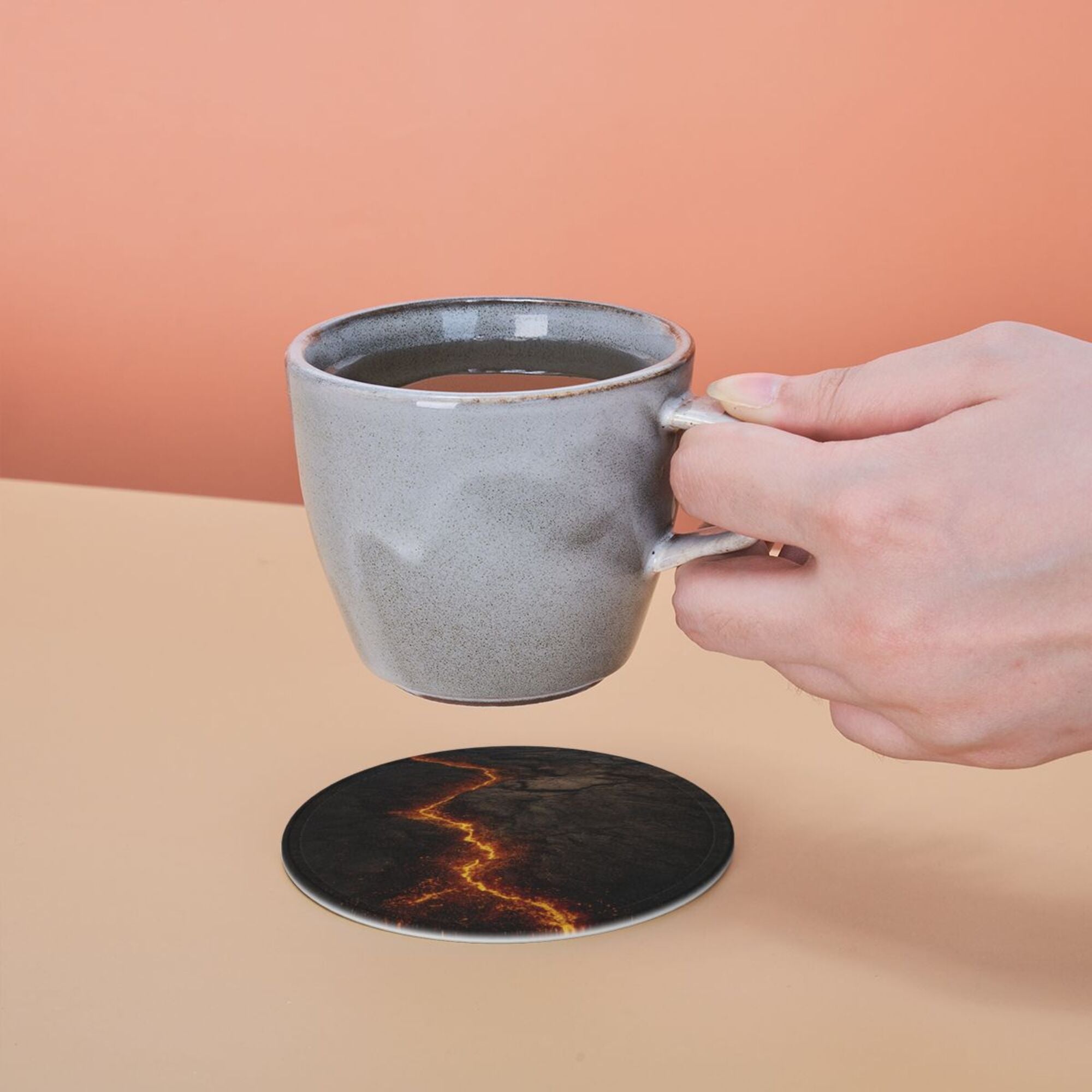 6 - Pack Round Leather Coasters: Lava Crack Pattern, Exquisite Storage, Protecting the Desktop