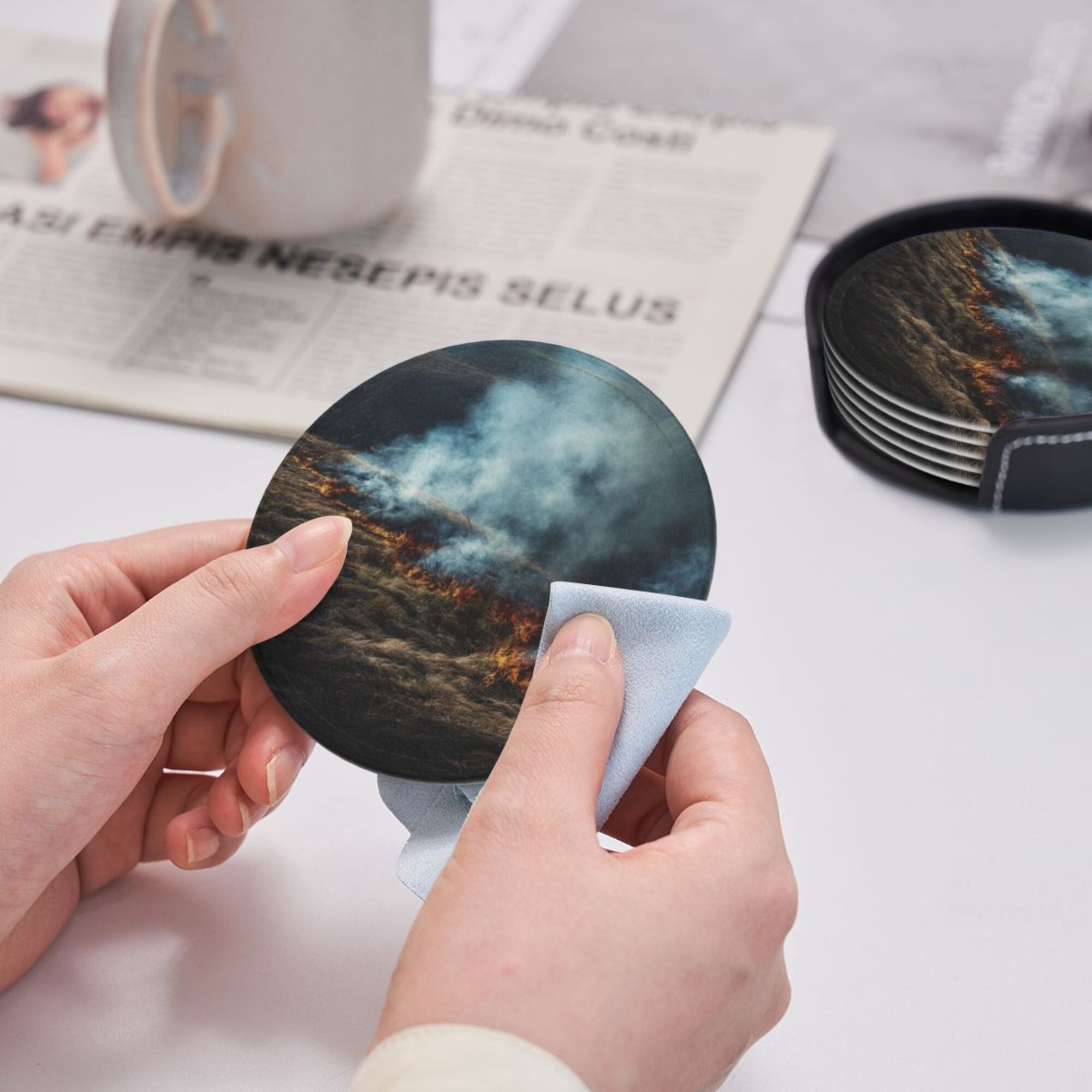 6 - Pack Round Leather Coasters: Wilderness Wildfire Pattern, Exquisite Storage, Protecting the Desktop